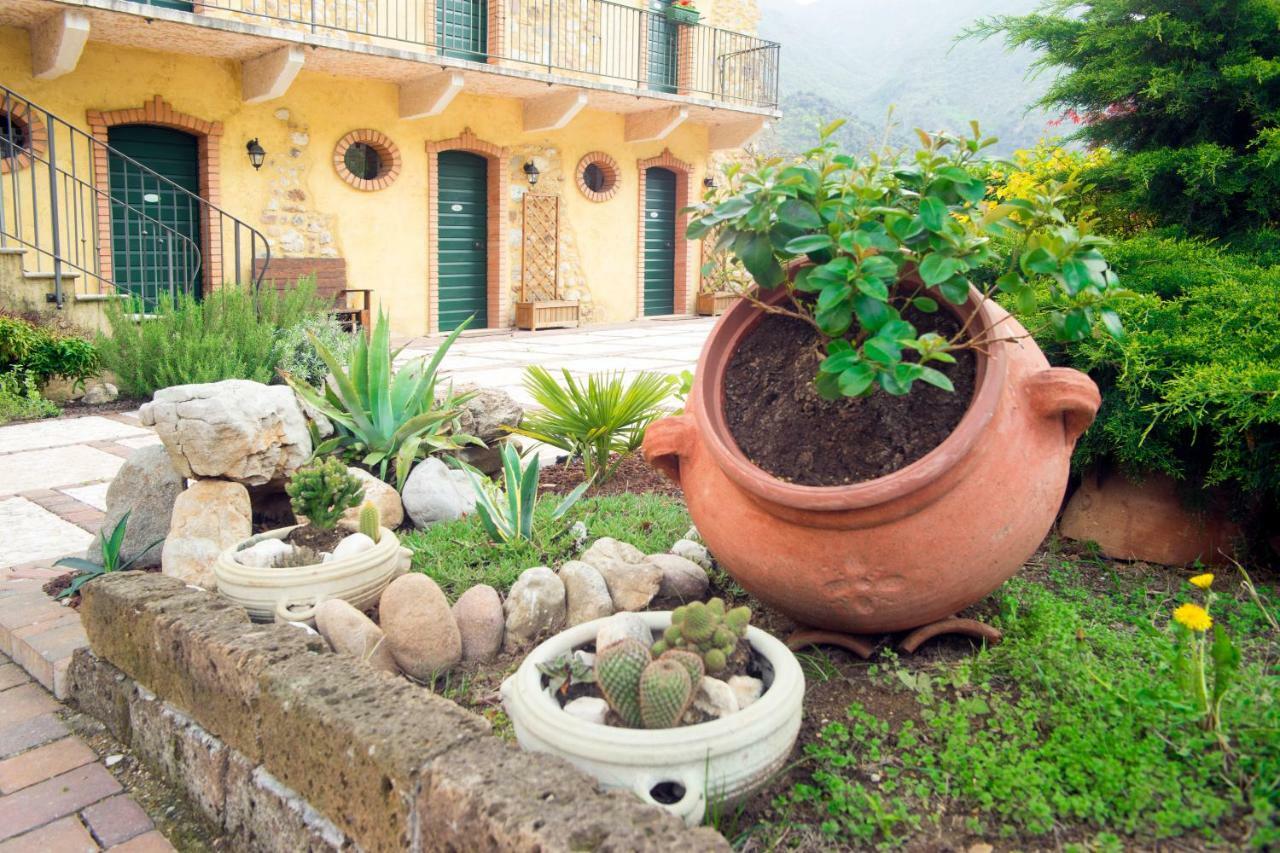 Agriturismo Revena Brentino Belluno エクステリア 写真